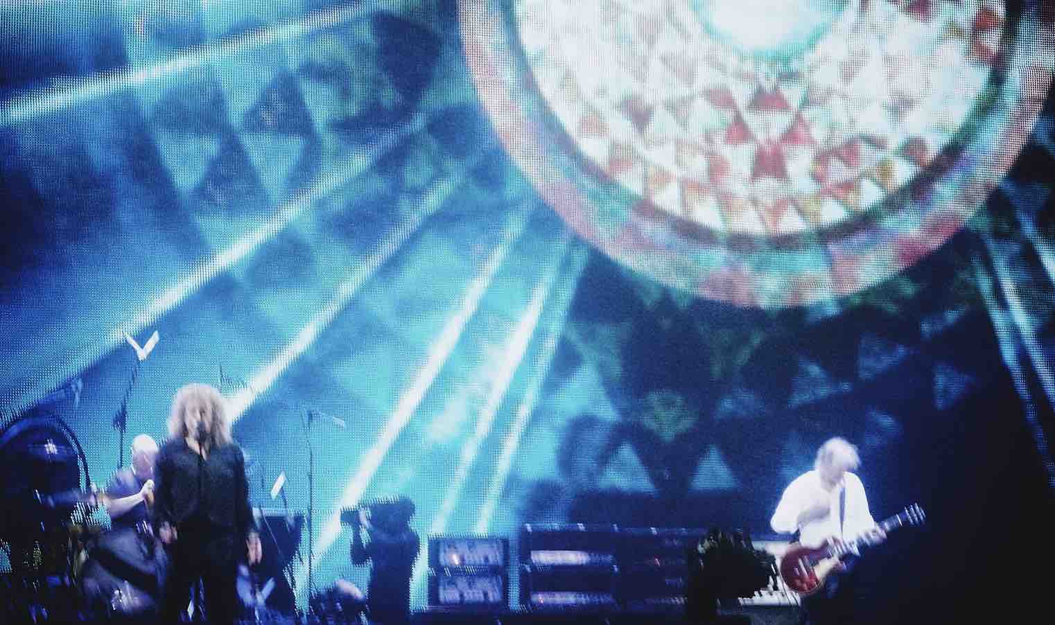 Led Zeppelin. Vokalisten var oppslukt i okkultisme